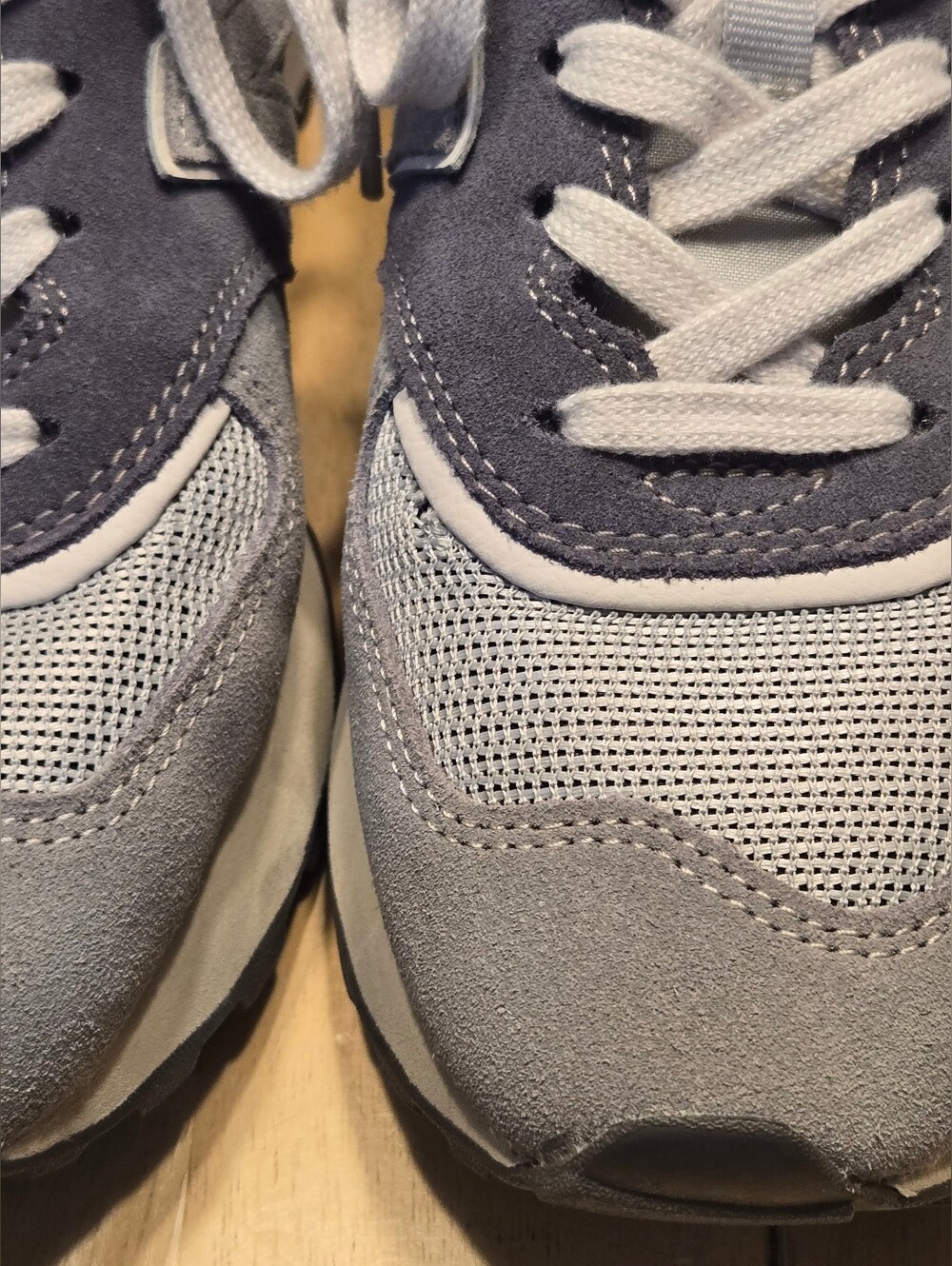 New Balance 574 Sneaker - 8.5 Womens / 7 Mens - Picture 12 of 16